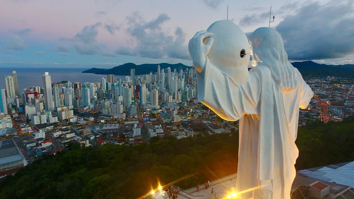 Cristo Luz Balneário Camboriú